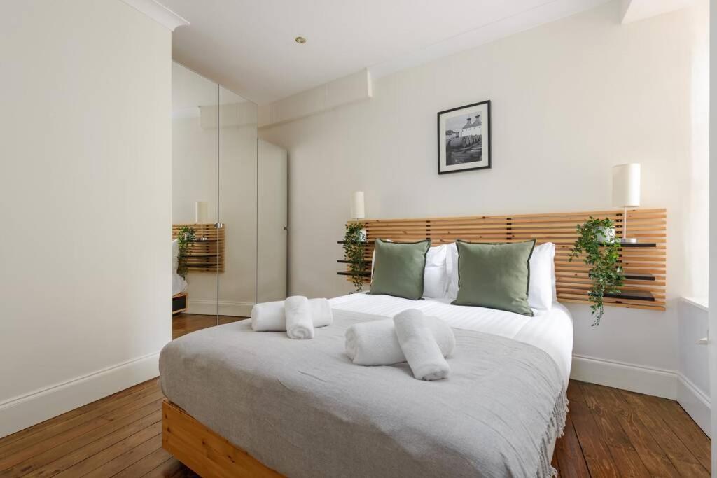 The West Bow Apartment エディンバラ エクステリア 写真