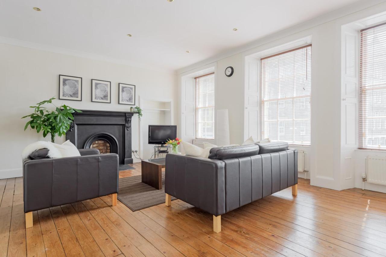 The West Bow Apartment エディンバラ エクステリア 写真