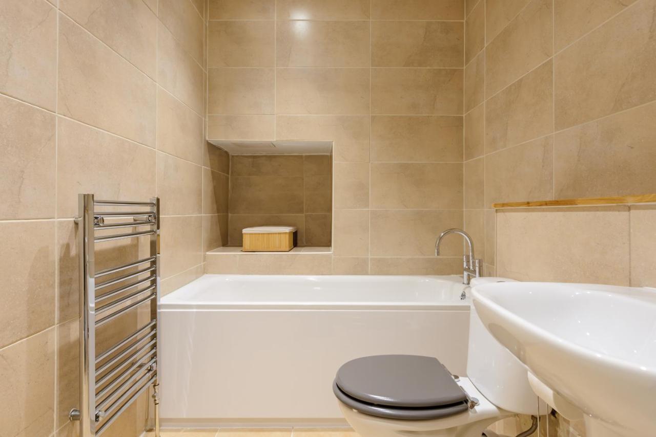 The West Bow Apartment エディンバラ エクステリア 写真